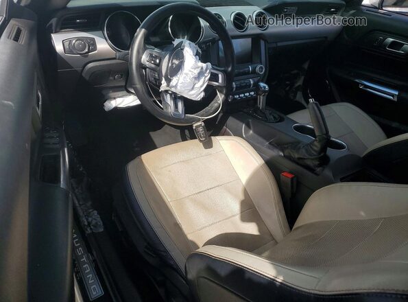 1FATP8UH2L5106342 2020 FORD MUSTANG White Вид панелі приладів