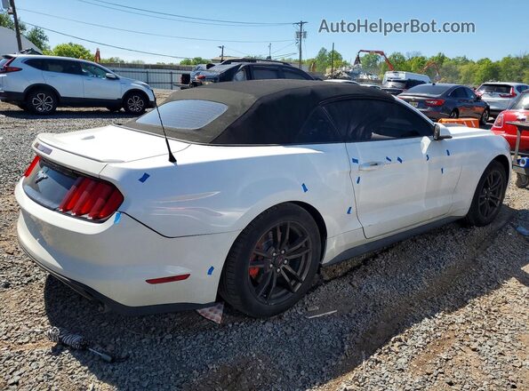 1FATP8UH3H5279746 2017 FORD MUSTANG Белый Задняя правая четверть