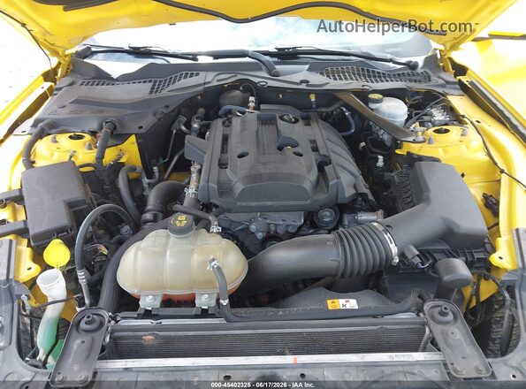 1FATP8UH3H5302135 2017 FORD MUSTANG Yellow Vista trasera