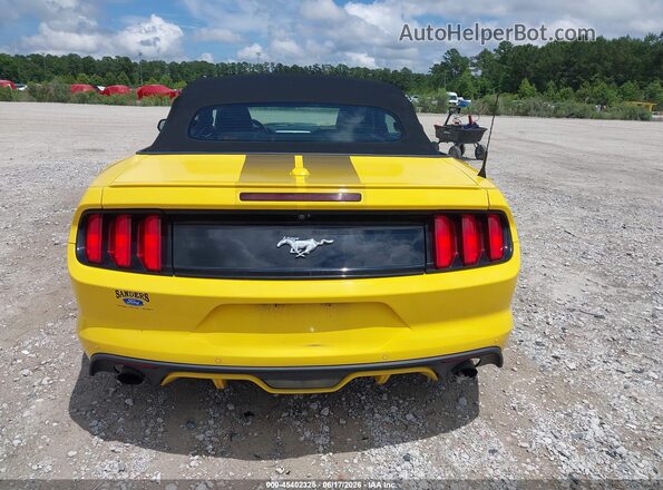 1FATP8UH3H5302135 2017 FORD MUSTANG Yellow 