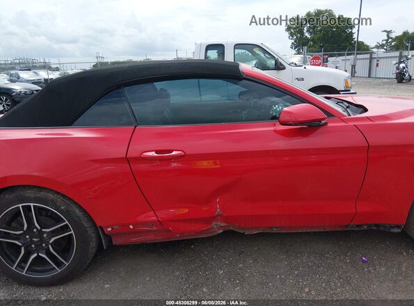 1FATP8UH3N5118891 2022 FORD MUSTANG Red Rear interior view