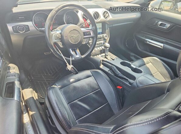 1FATP8UH4M5103895 2021 FORD MUSTANG Silver Вид панелі приладів