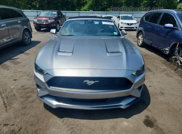 1FATP8UH4M5103895 2021 FORD MUSTANG Silver Вид спереду