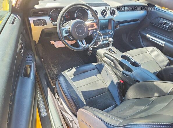 1FATP8UH5H5254640 2017 FORD MUSTANG Yellow 