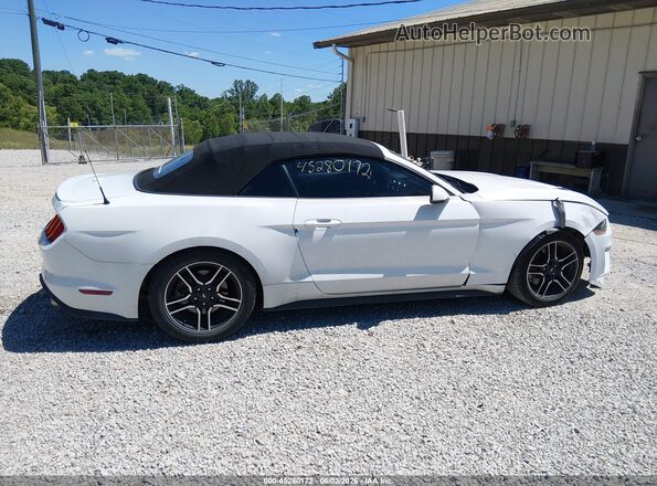 1FATP8UH5J5139168 2018 FORD MUSTANG White სალონის 360-გრადუსიანი ხედი