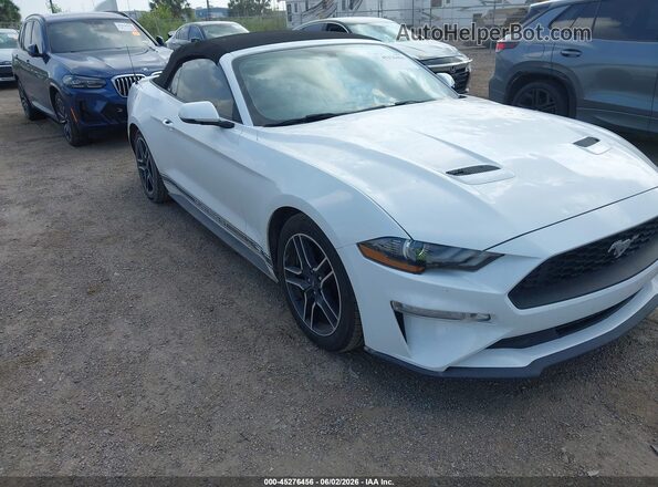 1FATP8UH5L5114502 2020 FORD MUSTANG Белый Вид спереди