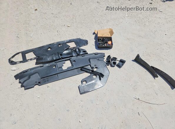 1FATP8UH5L5139755 2020 FORD MUSTANG Blue ძრავის განყოფილების ხედი