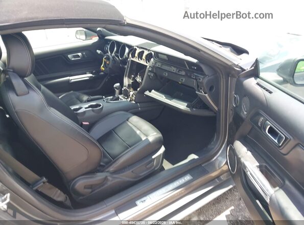1FATP8UH6M5105258 2021 FORD MUSTANG Gray Вид салону спереду