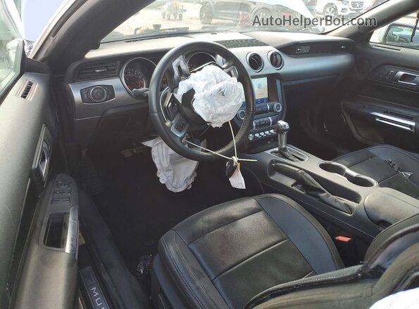 1FATP8UH6N5119789 2022 FORD MUSTANG Silver Widok deski rozdzielczej