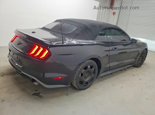 1FATP8UH7J5124431 2018 FORD MUSTANG Черный Задняя правая четверть