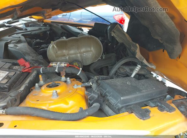 1FATP8UH7K5150125 2019 FORD MUSTANG Orange Вид ззаду