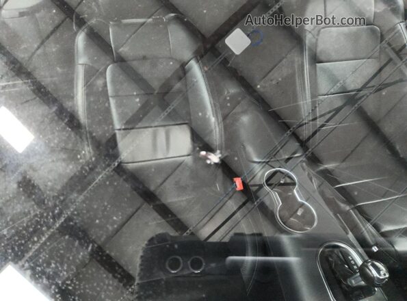 1FATP8UH7P5105693 2023 FORD MUSTANG Blue Widok wnętrza 360 stopni