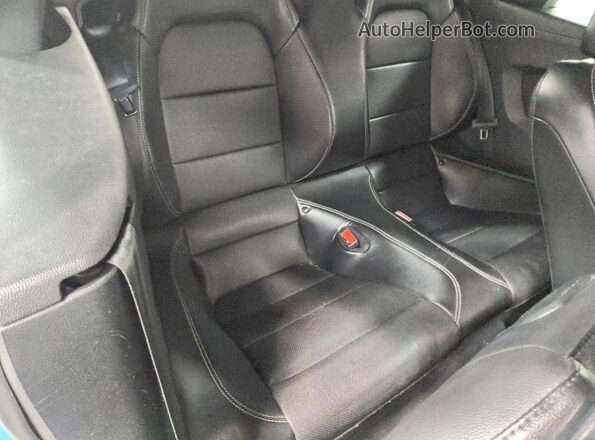 1FATP8UH7P5105693 2023 FORD MUSTANG Blue Widok tylnych siedzeń