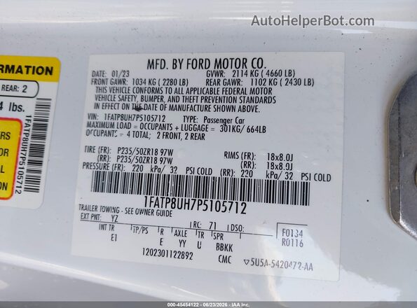1FATP8UH7P5105712 2023 FORD MUSTANG White Widok komory silnika