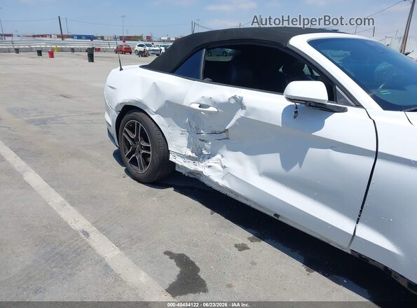 1FATP8UH7P5105712 2023 FORD MUSTANG White Widok z przodu