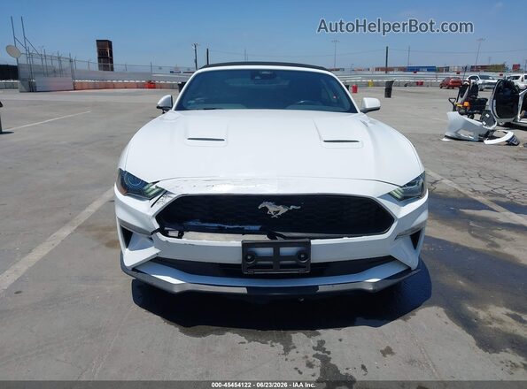 1FATP8UH7P5105712 2023 FORD MUSTANG White Widok zestawu wskaźników