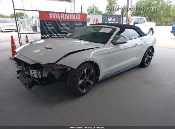 1FATP8UH8K5104481 2019 FORD MUSTANG White Vista tres cuartos delantera izquierda