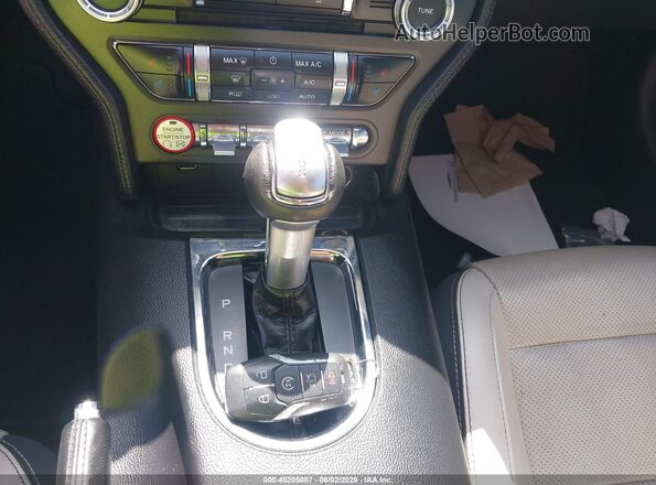 1FATP8UH9H5293764 2017 FORD MUSTANG White Dashboard view