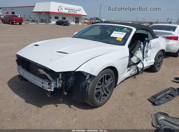 1FATP8UH9N5118720 2022 FORD MUSTANG White Vista frontal