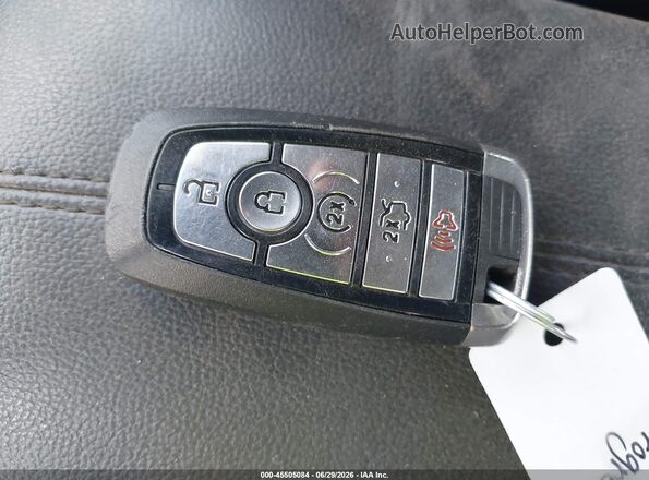 1FATP8UH9N5118720 2022 FORD MUSTANG White Vista del salpicadero
