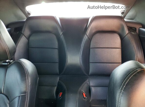 1FATP8UH9N5124114 2022 FORD MUSTANG Black Rear seats view