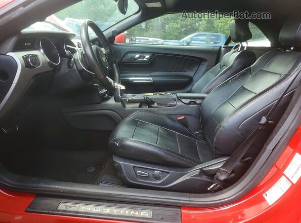 1FATP8UHXG5212768 2016 FORD MUSTANG Red Widok wnętrza z przodu