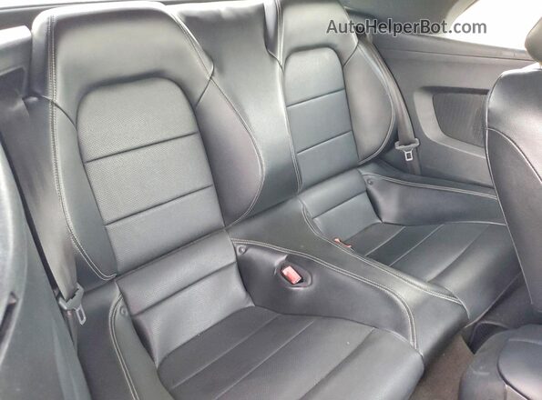 1FATP8UHXJ5110104 2018 FORD MUSTANG Black Vista de los asientos traseros