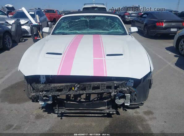 1FATP8UHXJ5124259 2018 FORD MUSTANG Белый Вид задней части салона