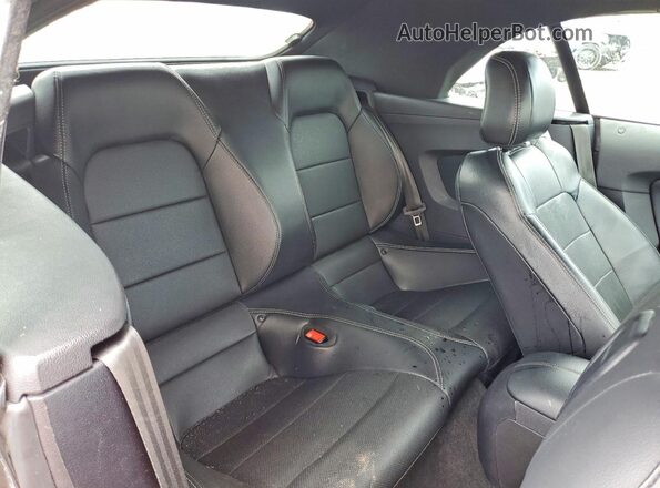 1FATP8UHXK5181742 2019 FORD MUSTANG Red Rear seats view