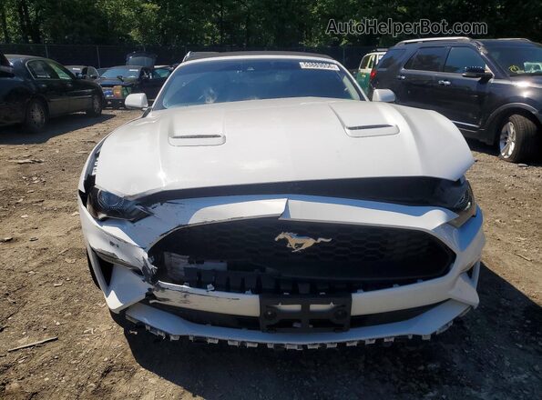 1FATP8UHXN5124817 2022 FORD MUSTANG White Front view