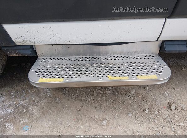 1FBAX2X80PKA75307 2023 FORD TRANSIT-350 Белый Вид задней части салона