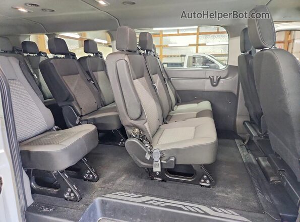 1FBAX2Y83RKA73889 2024 FORD TRANSIT White Вид задньої частини салону