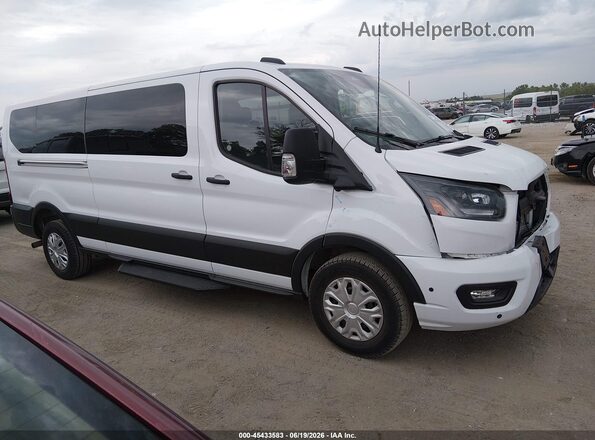 1FBAX2YG2TKA35813 2026 FORD TRANSIT-350 White Rear interior view