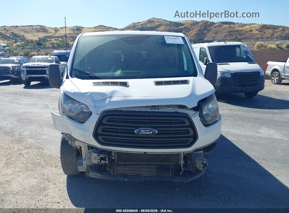 1FBZX2YG3HKA81810 2017 FORD TRANSIT-350 White Front view