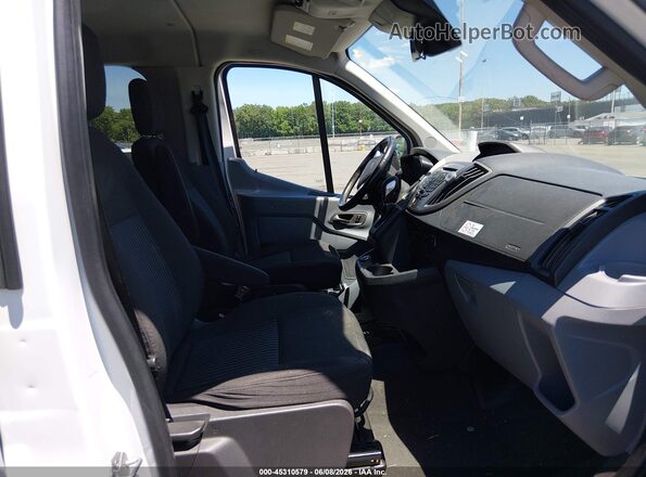 1FBZX2YM0HKA68566 2017 FORD TRANSIT-350 White Front interior view