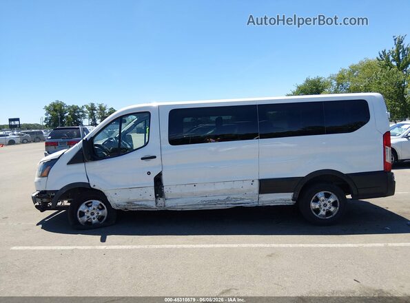 1FBZX2YM0HKA68566 2017 FORD TRANSIT-350 White 360 interior view