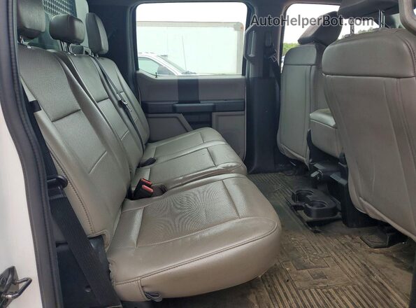 1FD0W4GT1MED44592 2021 FORD F450 White Rear seats view