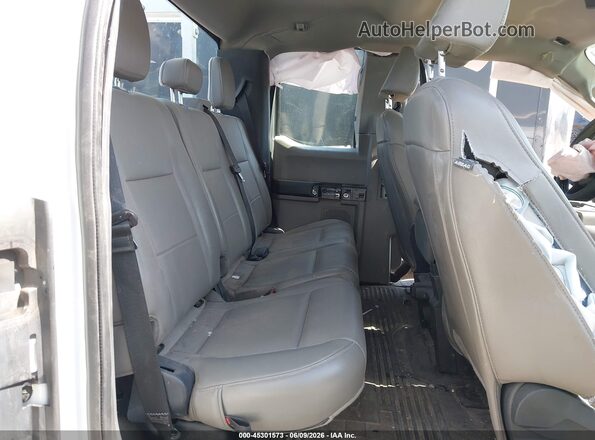 1FD7X2A68NEG18682 2022 FORD F-250 White VIN sticker view