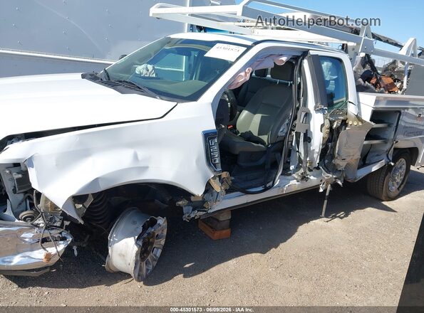1FD7X2A68NEG18682 2022 FORD F-250 White Front view
