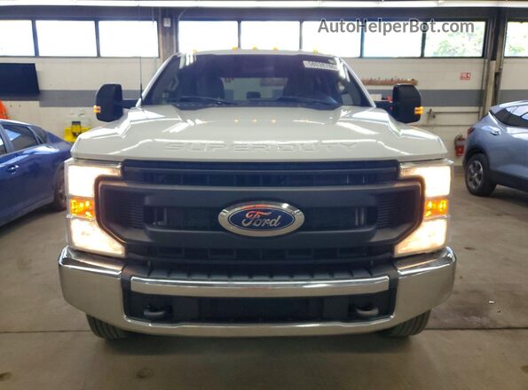 1FD8W3HT5NED68651 2022 FORD F350 White Vista frontal