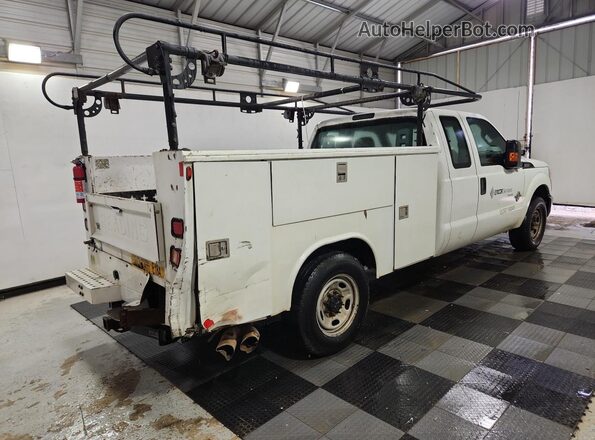 1FD8X3AT0GEA15583 2016 FORD F350 White 