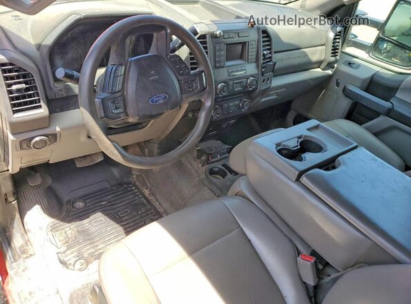1FD8X3GT4HEE22430 2017 FORD F350 Red Вид панелі приладів