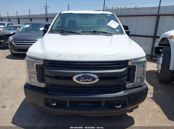 1FDBF2A68KEF66673 2019 FORD F-250 White Front view