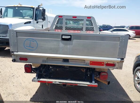 1FDBF2A68KEF66673 2019 FORD F-250 White 