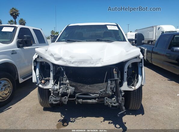 1FDBF3A62JEC48195 2018 FORD F350 White Դիմացի տեսք