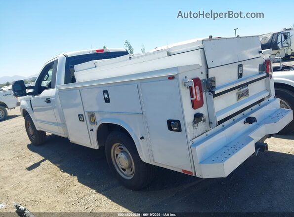 1FDBF3A62JEC48195 2018 FORD F350 White Սալոնի 360 աստիճան տեսք