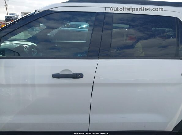 1FM5K7B86HGA35572 2017 FORD EXPLORER White Vista interior de 360 grados