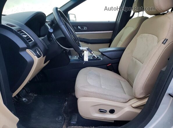 1FM5K7B8XGGC42688 2016 FORD EXPLORER Серебряный Вид салона спереди