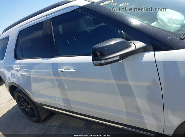 1FM5K7D84JGA98348 2018 FORD EXPLORER White ხელსაწყოთა პანელის ხედი