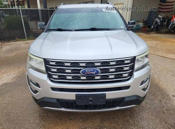 1FM5K7D85HGC17518 2017 FORD EXPLORER Silver Widok z przodu